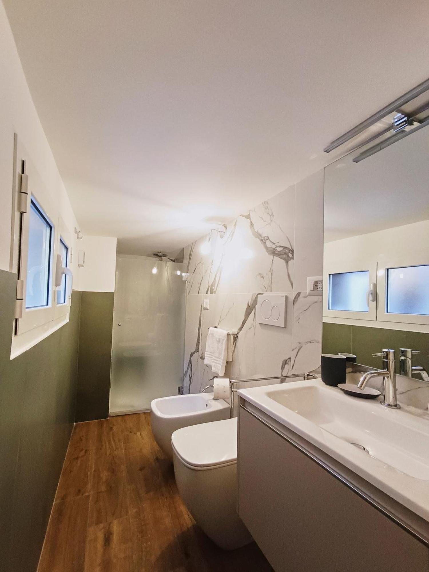 Mini Studio Con Balcone A Piazza Del Popolo โรม ภายนอก รูปภาพ